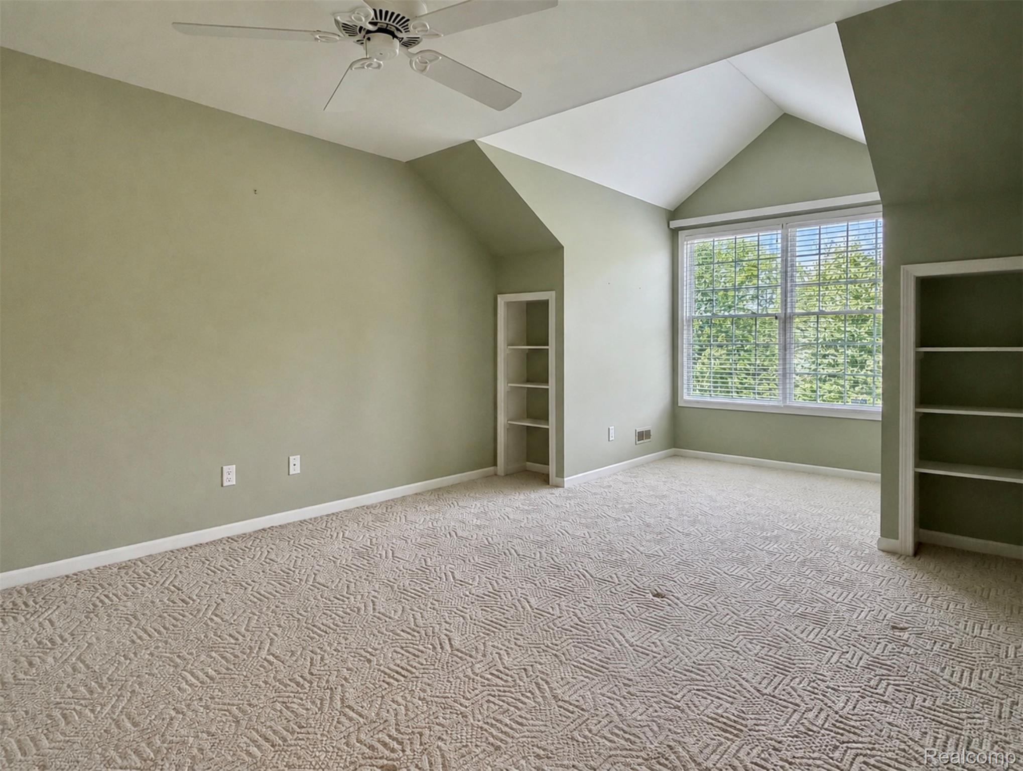 1627 Boulder Court Rochester, MI 48306 - Photo 24 of 44 Bedroom #2