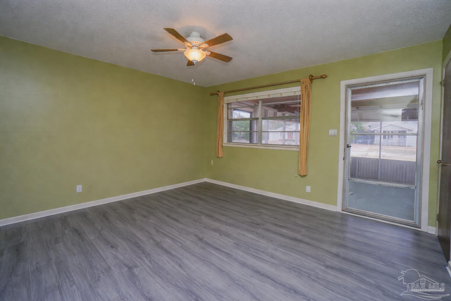 1001 Decatur Avenue Pensacola, FL 32507 - Photo 8 of 34