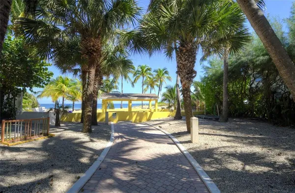 $1,700 | 1391 South Ocean Boulevard, Unit 204, Pompano Beach, FL 33062