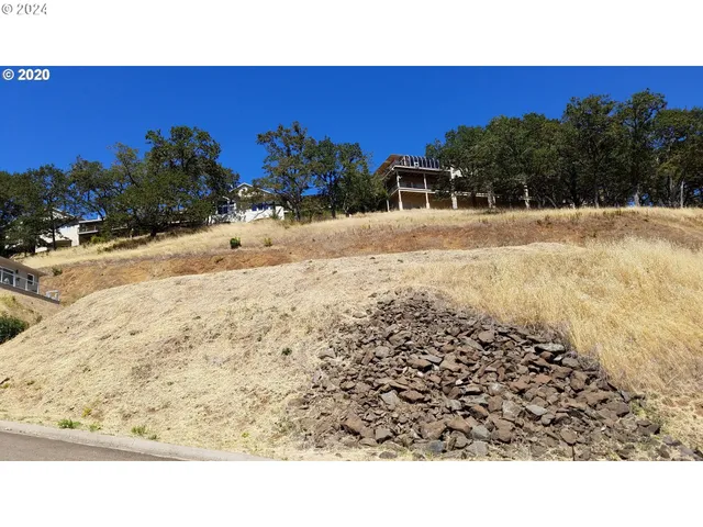 $80,000 | 2503 Northwest Troost Street, Unit 16, Roseburg, OR 97471