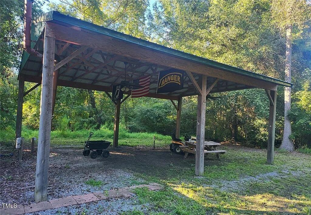 10505 Ruth Vinson Road Autryville, NC 28318 - Photo 1 of 15 hunting shelter