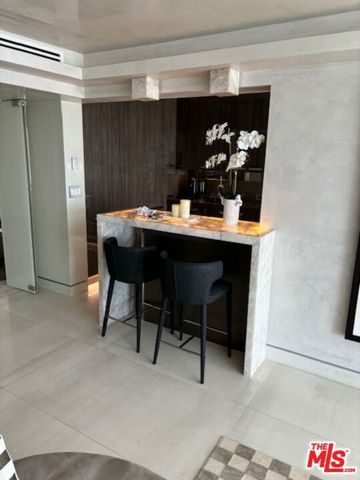 $14,000 | 201 Ocean Avenue, Unit 709B, Santa Monica, CA 90402