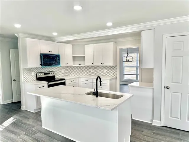 $2,300 | 312 Woodmont Court, Macon, GA 31216