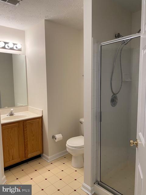 7903 Valley Manor Road, Unit 203 Owings Mills, MD 21117 - Photo 13 of 21 2nd BA with shower stall