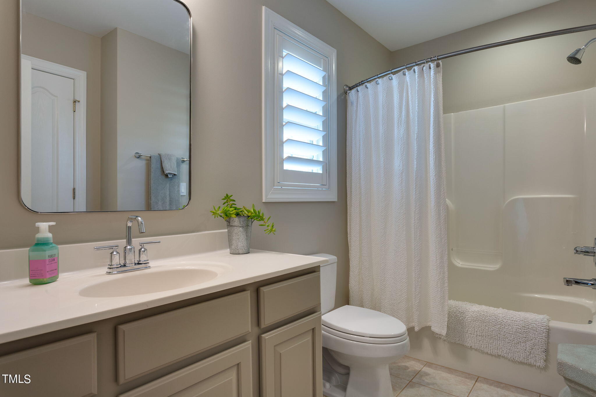 2312 Oxford Road Raleigh, NC 27608 - Photo 20 of 40 27-web-or-mls-IMGL0619-enfuse