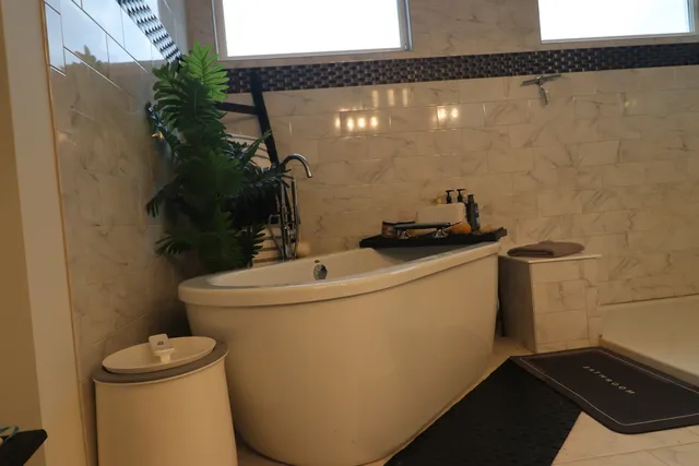 $975,000 | 4215 Chinaberry Lane, Naperville, IL 60564