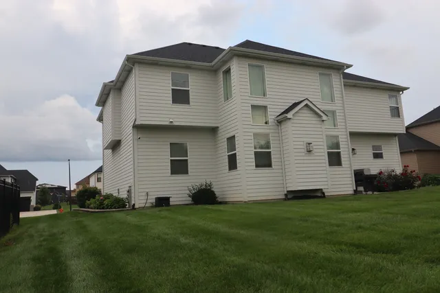 $975,000 | 4215 Chinaberry Lane, Naperville, IL 60564