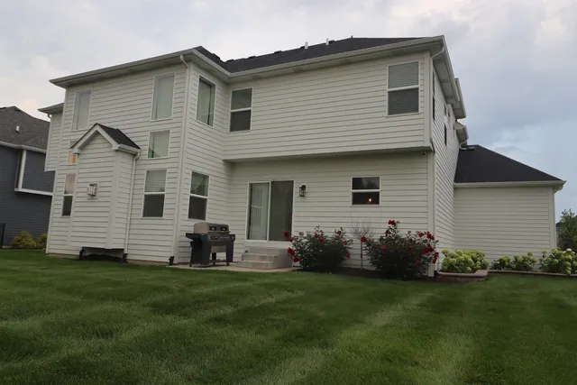 $975,000 | 4215 Chinaberry Lane, Naperville, IL 60564