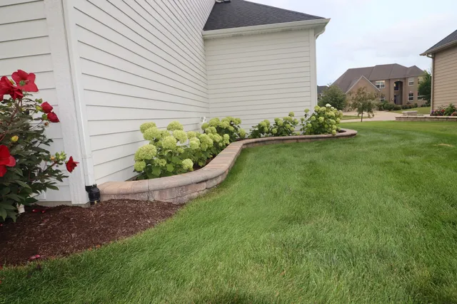 $975,000 | 4215 Chinaberry Lane, Naperville, IL 60564