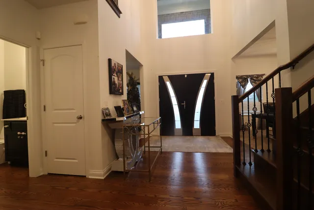 $975,000 | 4215 Chinaberry Lane, Naperville, IL 60564