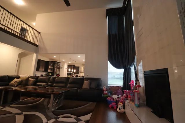 $975,000 | 4215 Chinaberry Lane, Naperville, IL 60564