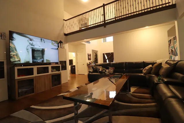 $975,000 | 4215 Chinaberry Lane, Naperville, IL 60564