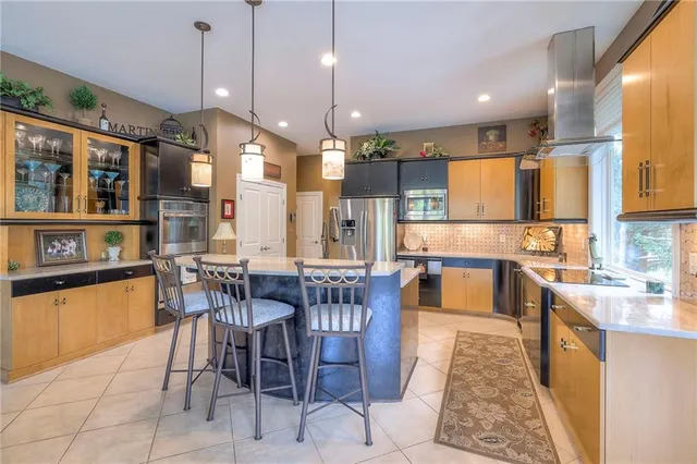 $1,300,000 | 416 Northeast Bitter Creek Road, Lee's Summit, MO 64086