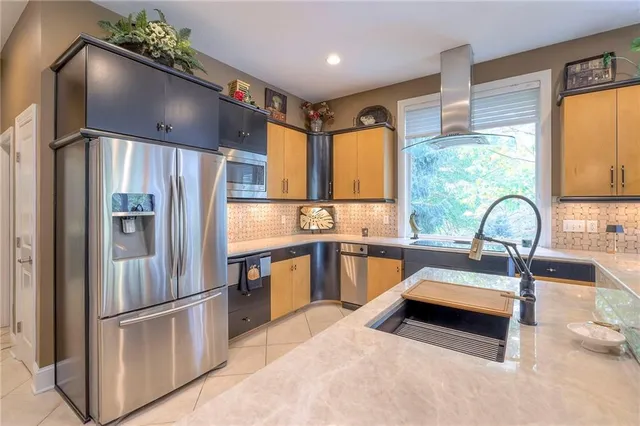 $1,300,000 | 416 Northeast Bitter Creek Road, Lee's Summit, MO 64086