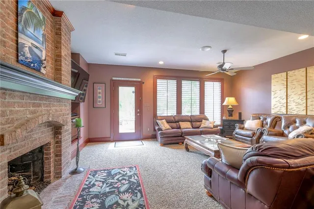 $1,300,000 | 416 Northeast Bitter Creek Road, Lee's Summit, MO 64086