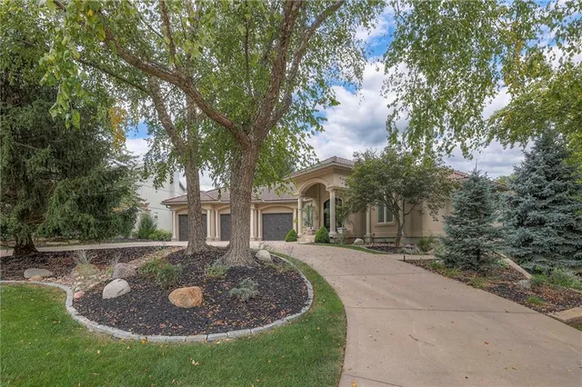 $1,300,000 | 416 Northeast Bitter Creek Road, Lee's Summit, MO 64086