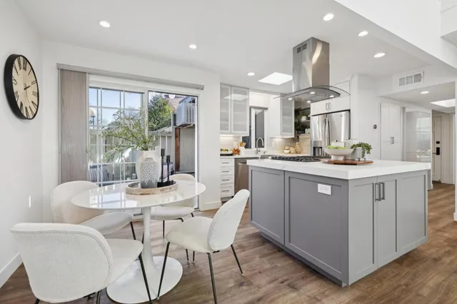 $1,195,000 | 17 Cassandra Way, Mountain View, CA 94043