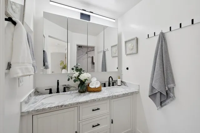 $1,195,000 | 17 Cassandra Way, Mountain View, CA 94043