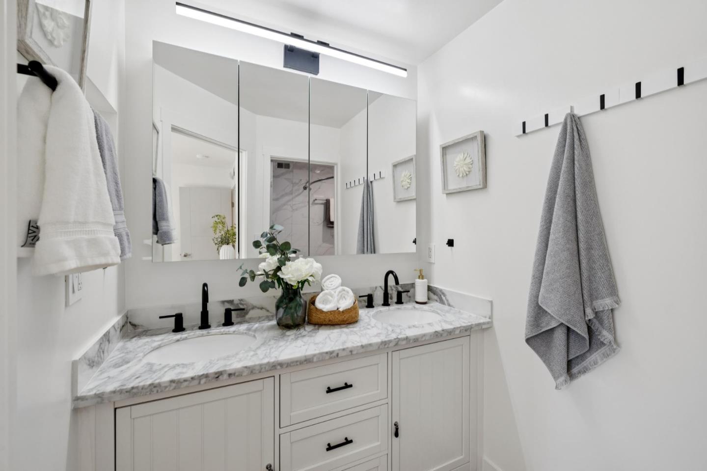 17 Cassandra Way Mountain View, CA 94043 - Photo 14 of 29