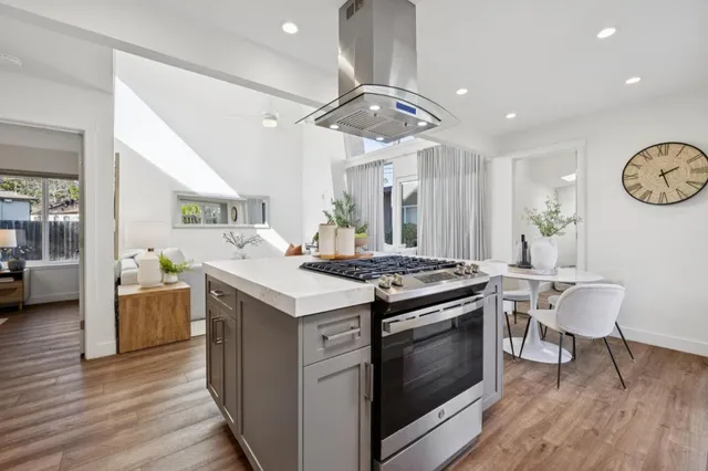 $1,195,000 | 17 Cassandra Way, Mountain View, CA 94043