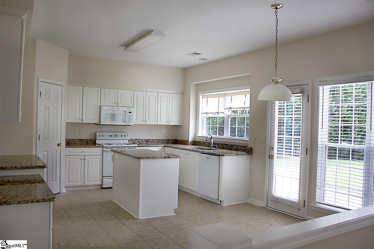 31 Collier Lane Greer, SC 29650 - Photo 15 of 26 Gallery Image 15