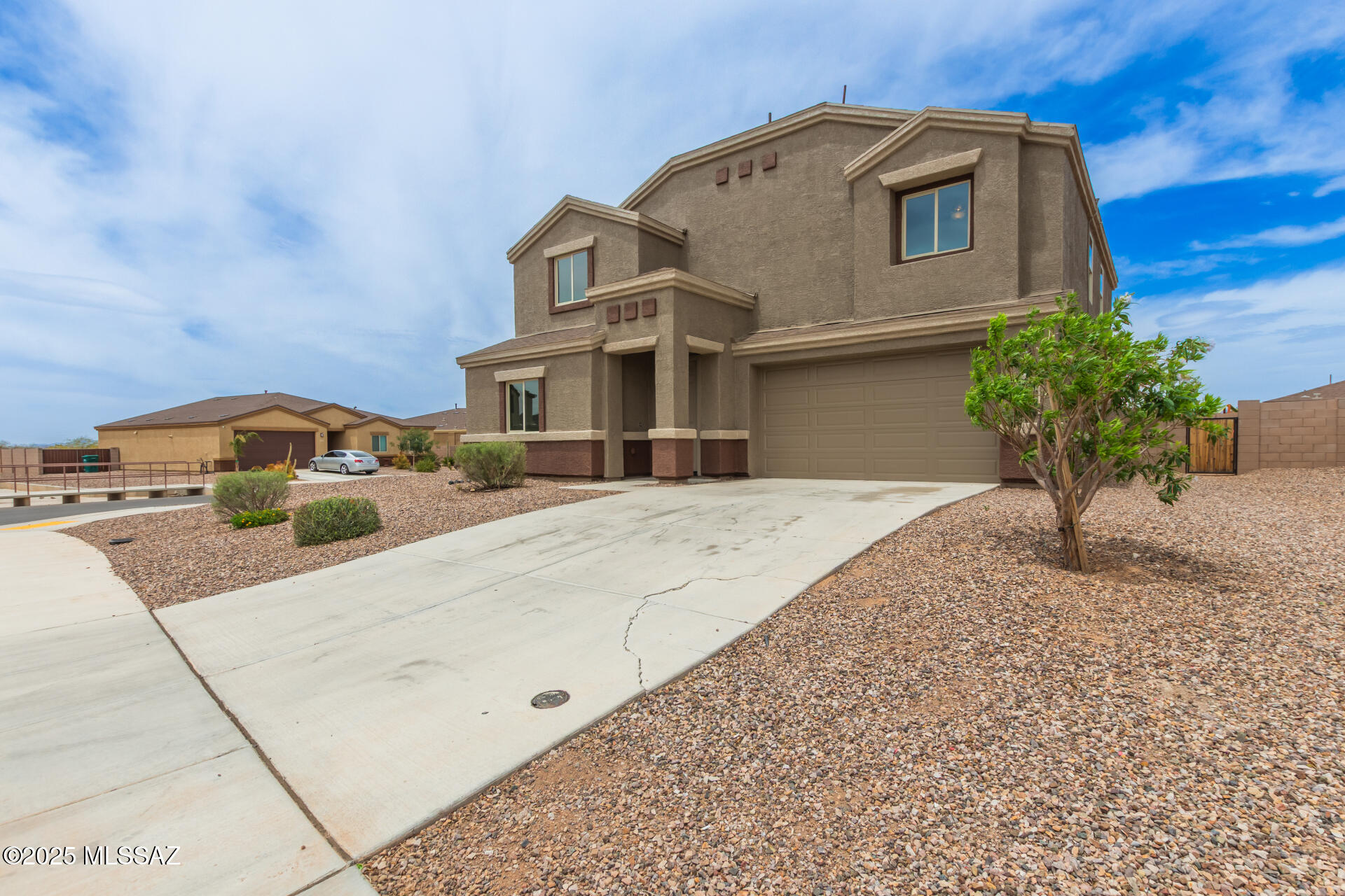7490 West Elvado Road Tucson, AZ 85757 - Photo 1 of 37 03 - Elvado