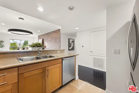 $645,000 | 7100 Alvern Street, Unit 224, Los Angeles, CA 90045