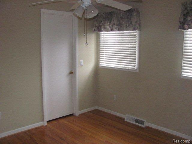 34034 West 13 Mile Road Farmington, MI 48331 - Photo 9 of 15 18bed2.jpg