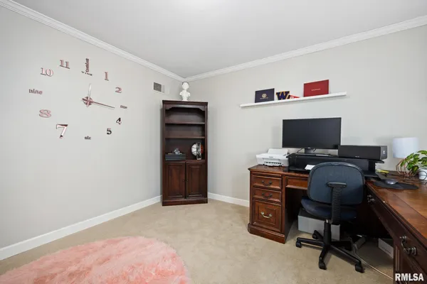 $249,000 | 406 West Lawndale Avenue, Peoria, IL 61604