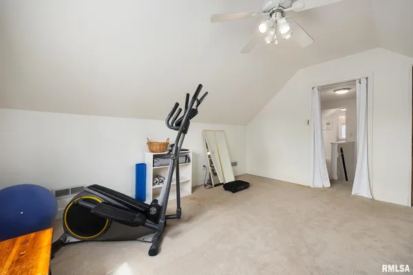 $249,000 | 406 West Lawndale Avenue, Peoria, IL 61604