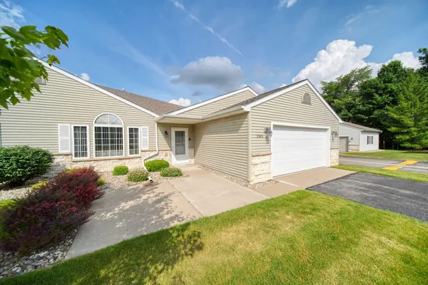 $239,875 | 2503 Lakewood Drive, Adrian, MI 49221