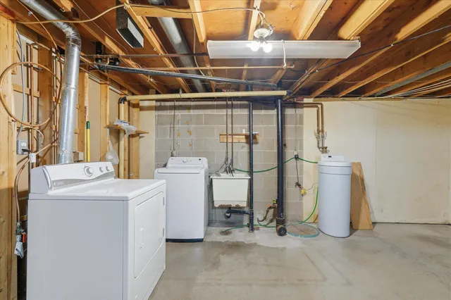 $380,000 | 2410 Oakridge Road, Stillwater, MN 55082