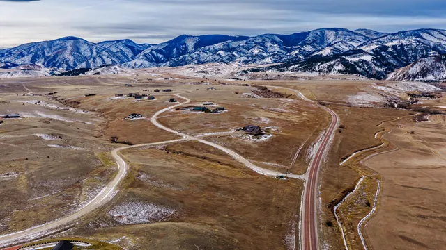 $269,900 | 1 Eagle Rdg Trail, Dayton, WY 82836