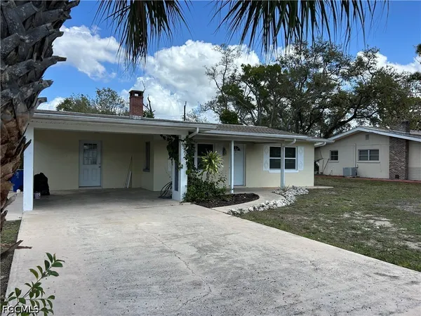 $2,500 | 4320 Pine Lake Road, Bonita Springs, FL 34134
