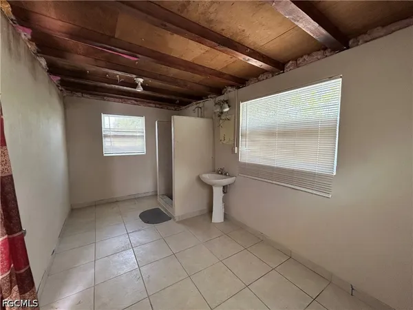 $2,500 | 4320 Pine Lake Road, Bonita Springs, FL 34134