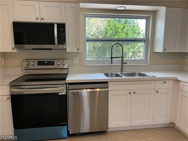 $2,500 | 4320 Pine Lake Road, Bonita Springs, FL 34134