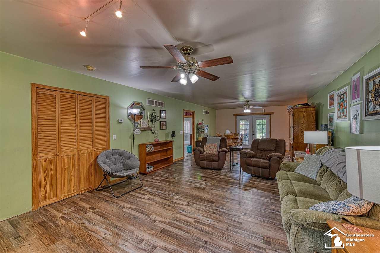 10165 Plank Road Maybee, MI 48159 - Photo 7 of 43