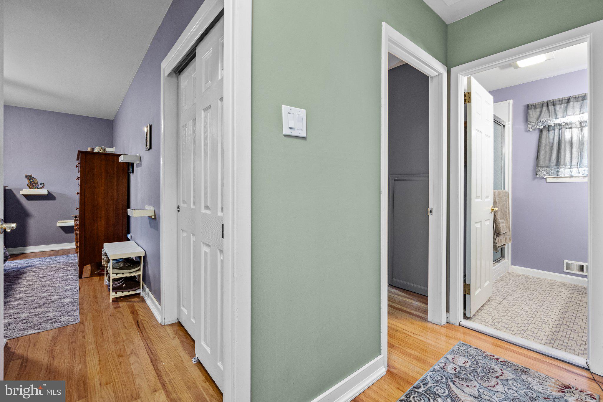 1077 Hilltop Road Warminster, PA 18974 - Photo 14 of 28 Hallway