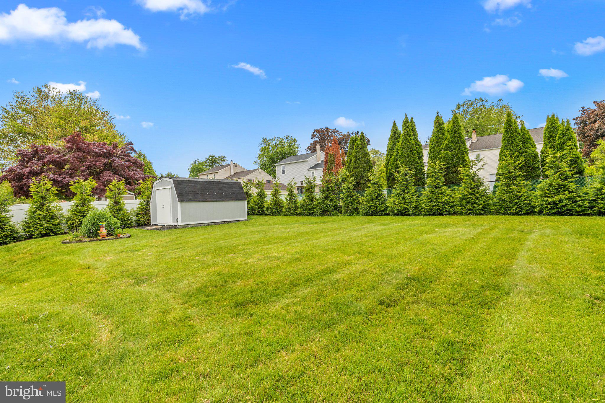1077 Hilltop Road Warminster, PA 18974 - Photo 26 of 28 Backyard