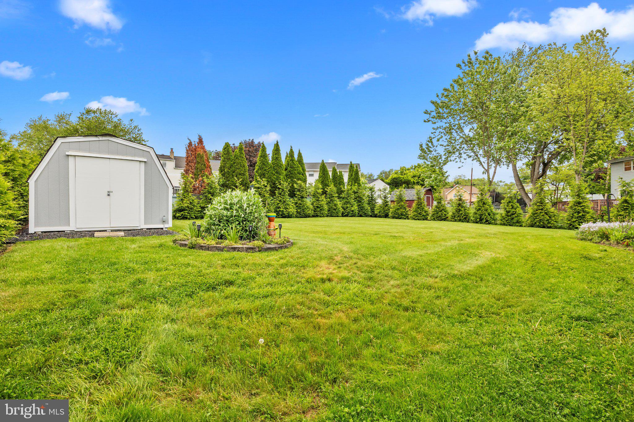 1077 Hilltop Road Warminster, PA 18974 - Photo 27 of 28 Backyard