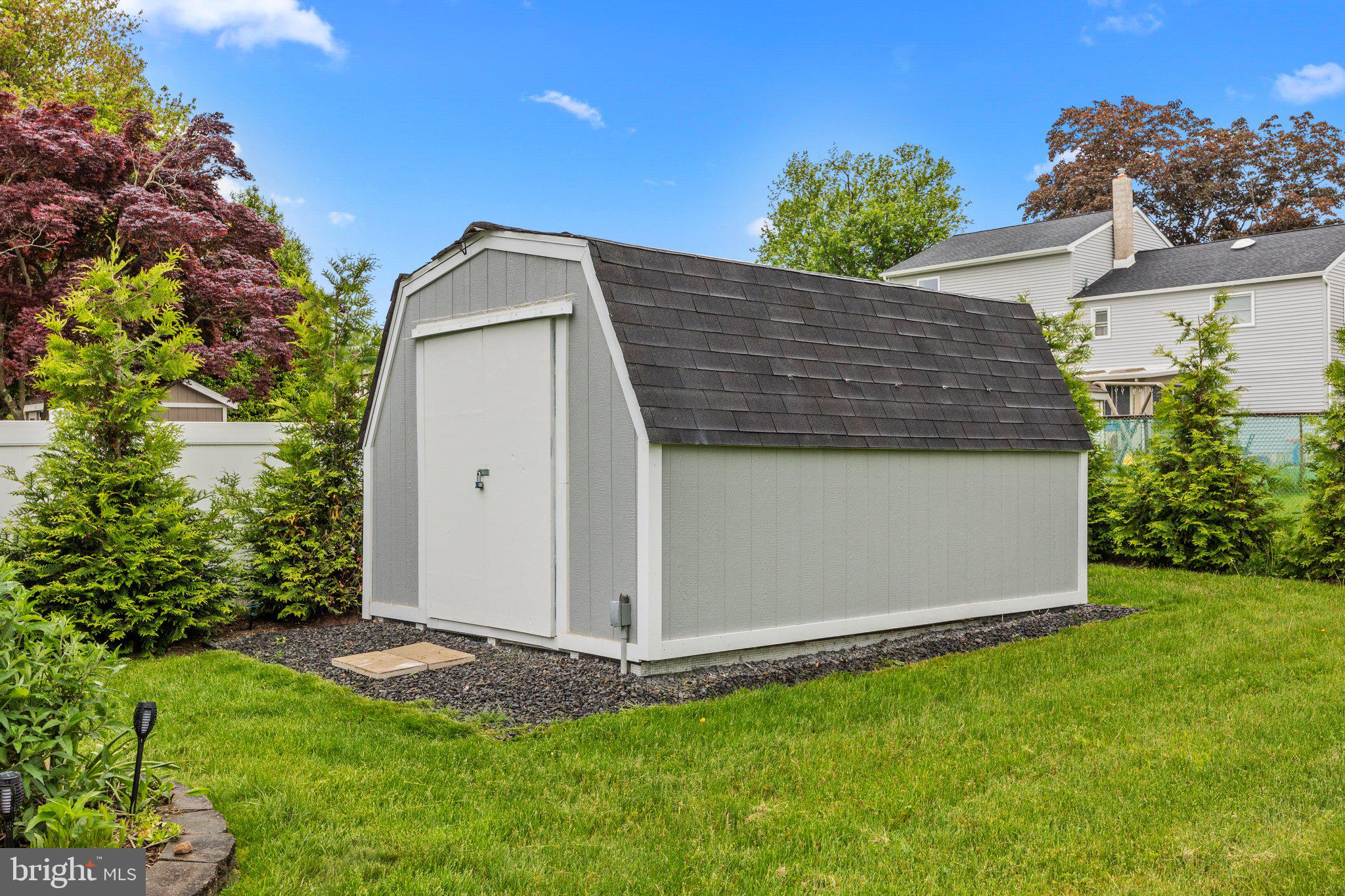 1077 Hilltop Road Warminster, PA 18974 - Photo 28 of 28 Shed