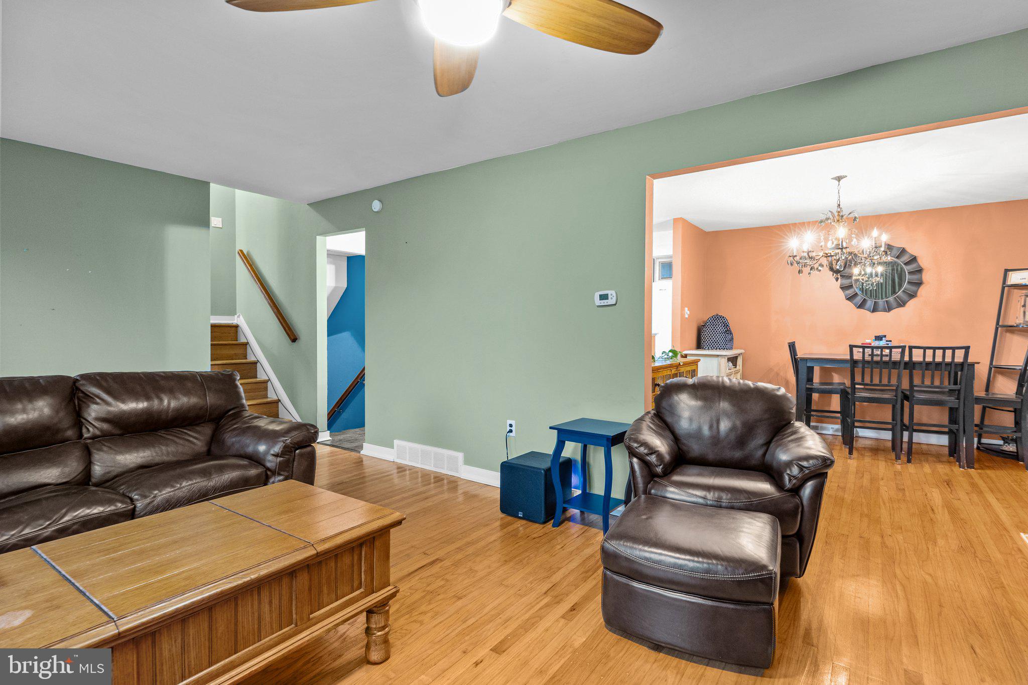 1077 Hilltop Road Warminster, PA 18974 - Photo 5 of 28 Living Room