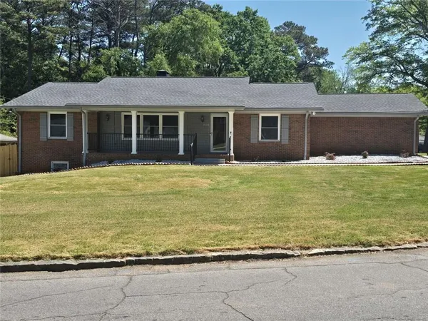 $2,050 | 3420 Northside Drive, Unit A, Hapeville, GA 30354