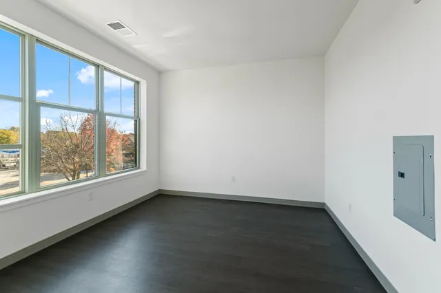 $1,540 | 2420 East Capitol Drive, Unit 302, Shorewood, WI 53211