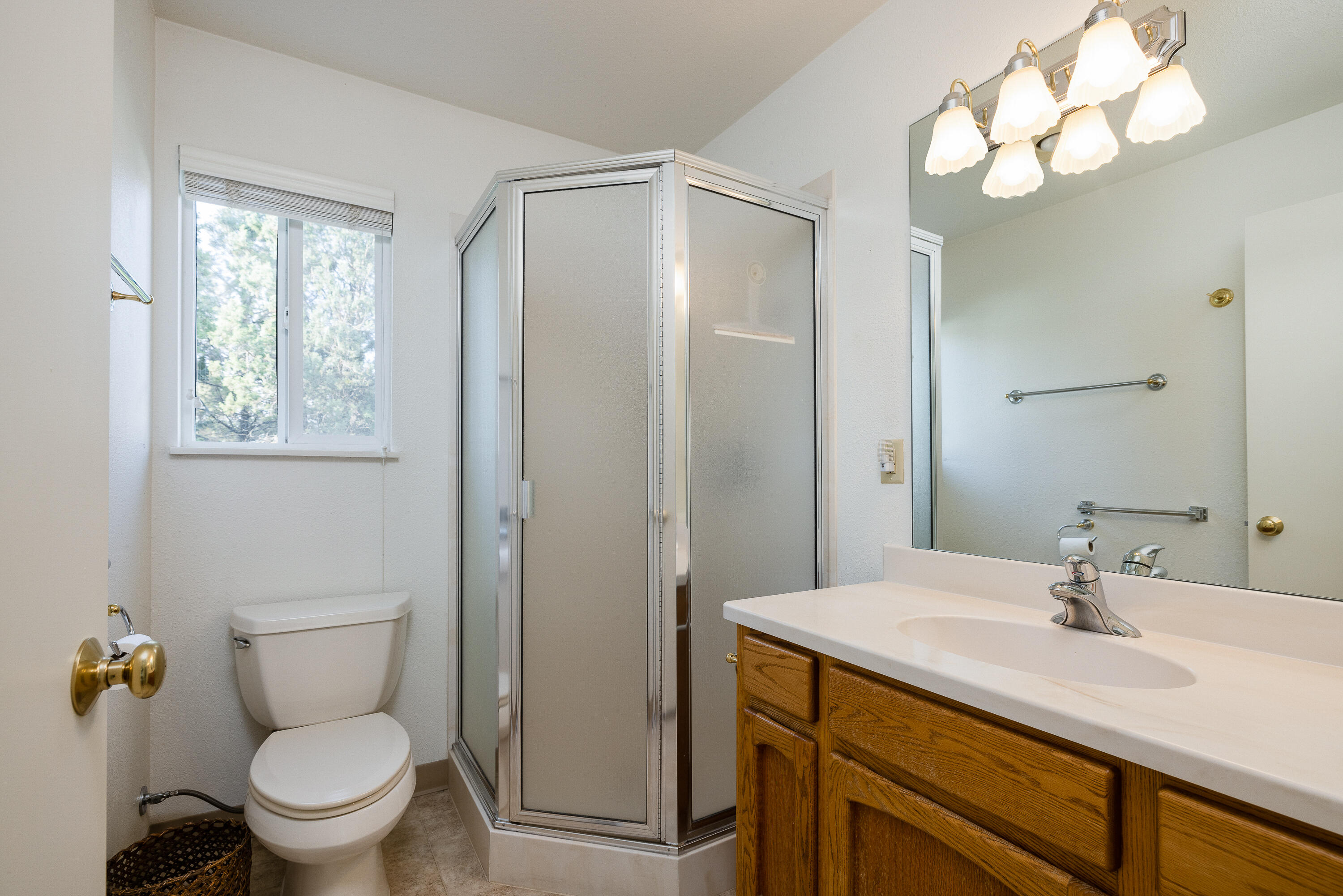 20230 Rogers Road Bend, OR 97703 - Photo 19 of 61 20230 Rogers Rd 24 of 51
