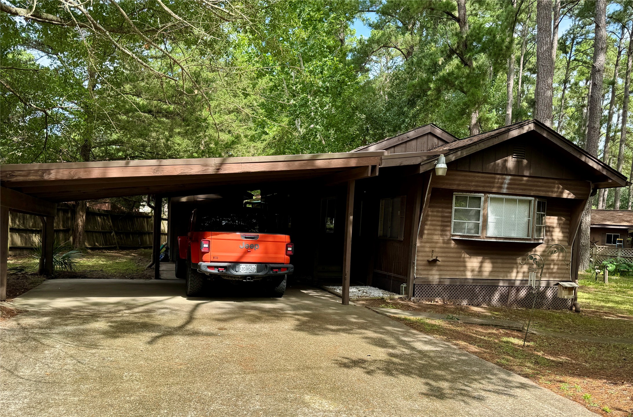 Terrific home on 1.5 lots in beautiful Westwood Shores on Lake Livingston