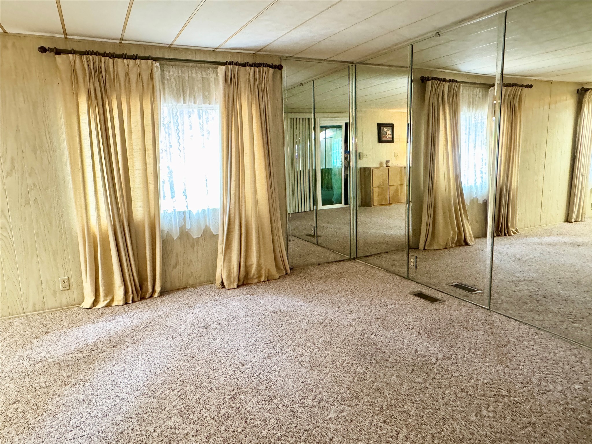 39 Whippoorwill Lane Trinity, TX 75862 - Photo 17 of 27 You will not feel crowded in this living room. it is just lovely!