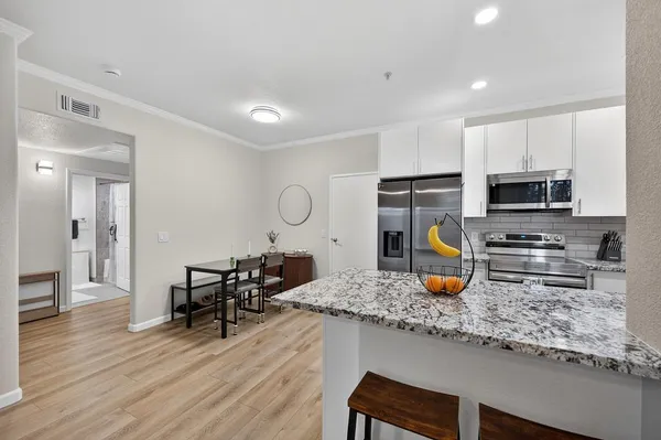 $342,000 | 10001 Woodcreek Oaks Boulevard, Unit 1513, Roseville, CA 95747