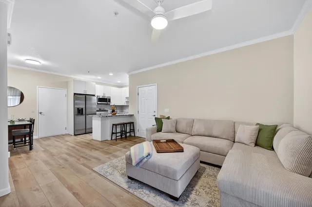 $347,000 | 10001 Woodcreek Oaks Boulevard, Unit 1513, Roseville, CA 95747