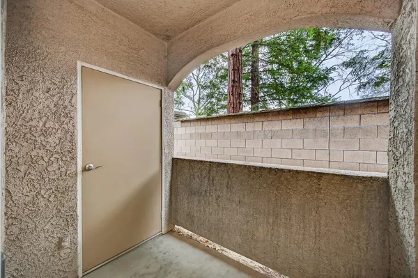 $342,000 | 10001 Woodcreek Oaks Boulevard, Unit 1513, Roseville, CA 95747